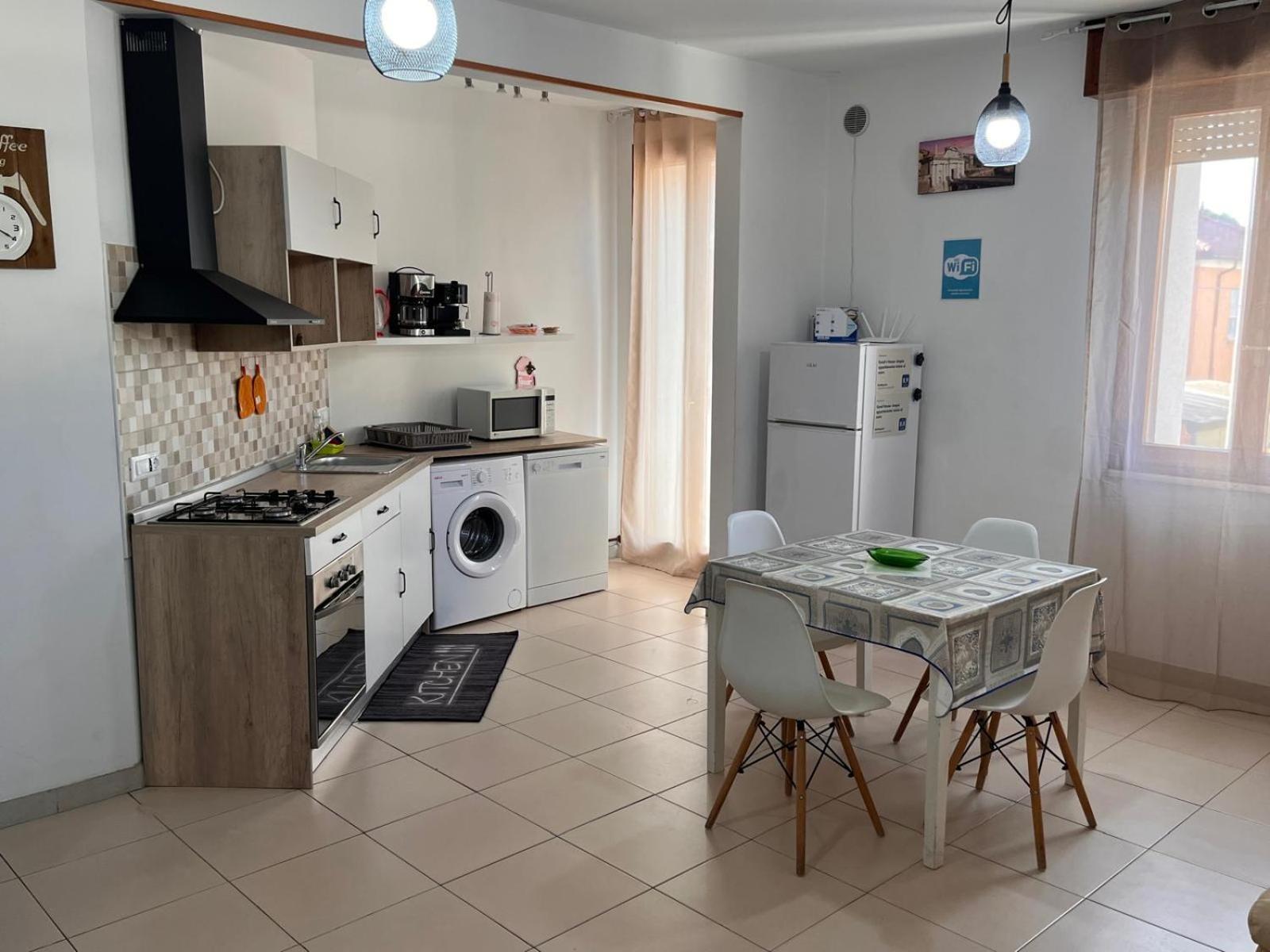Good House- Ampio Appartamento Vicino Al Mare Rimini Exterior foto